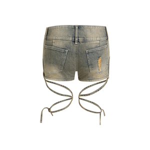 Shorts de mezclilla ultra bajos para mujer, tela vaquera suave y elástica con ajuste contorneado para un estilo veraniego atrevido - Product Image 1