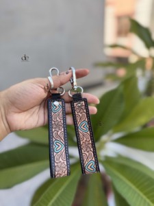 Nouveau porte-clés de haute qualité en cuir repoussé à la main porte-clés de voiture en cuir véritable couleur Turquoise porte-clés porte-clés à la mode - Product Image 3