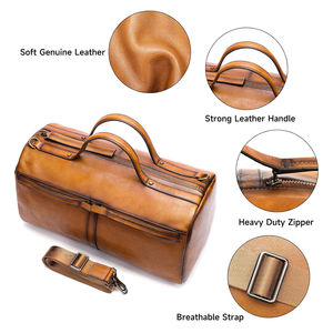Sac de voyage de luxe en cuir véritable marron uni avec bandoulière amovible – Caractéristique durabilité - Product Image 4