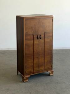Armoire de rangement moderne en teck massif avec portes doubles, fabricant et fournisseur de meubles de luxe pour chambre à coucher - Product Image 1