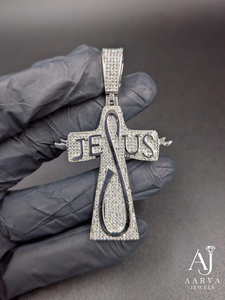 Pendentif Croix de Jésus Iced Out en Moissanite VVS, Breloque en Argent 925 Plaqué Rhodium, Bijou de Foi, Design Personnalisé - Product Image 5
