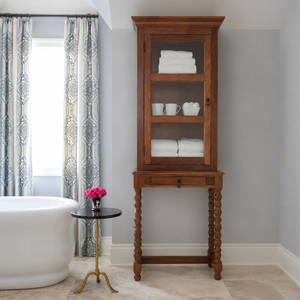 Meuble de salle de bain de luxe en teck massif, vitrine à trois faces en verre avec pieds tournés en bois - Product Image 1