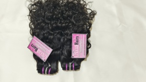 Extensiones de Cabello Humano Indio de un Solo Donante, Cabello Virgen sin Procesar, Cutícula Alineada, Remy, Color Natural, Rizado - Product Image 1