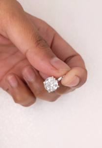 Colgante de boda clásico de 4 puntas con diamante cultivado en laboratorio de corte redondo de 2,20 quilates, colgante solitario, oro blanco macizo de 14 quilates para mujer - Product Image 4