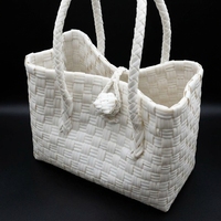 Sac fourre-tout tissé en plastique écologique fait main, imperméable, avec poignée tressée blanche, pour la plage ou le marché, personnalisable avec logo, fournisseur en gros