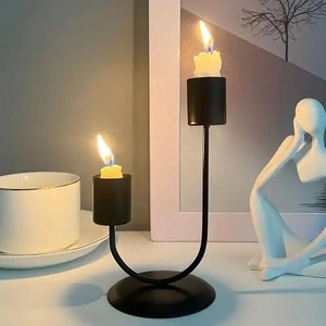 Juego de Portavelas Cónicos de Metal Pequeños de la Mejor Calidad, 2 Elegantes Candelabros de Diseño, Ecológicos, Duraderos y de Lujo para Mesa de Comedor - Product Image 3