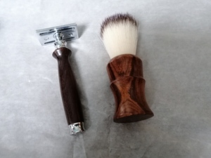 Conteneur à savon à raser moussant en bois de noyer personnalisé fait main avec couvercle, haute qualité, marque OEM, fabriqué dans le Guangdong - Product Image 4