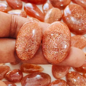 Lot en gros de pierres précieuses naturelles de qualité supérieure, en pierre de soleil orange, formes variées, cabochons polis, pour bijoux ou cadeau pour elle - Product Image 2