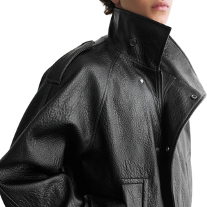 Blouson streetwear noir en cuir véritable pour homme, col boutonné, épaulettes, poignets ajustables, coupe oversize, texture texturée - Product Image 5