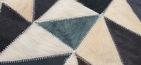 Tapis moderne fait main en patchwork de cuir de vachette noir et blanc, tapis en cuir véritable pour usage résidentiel et commercial