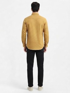 Chemise décontractée en coton uni couleur moutarde pour homme, manches longues, col boutonné, tissu popeline respirant, idéale pour le printemps - Product Image 3