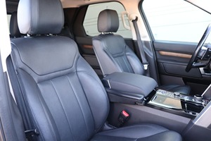 Land Rover Discovery HSE Td6 2018 - Product Image 4
