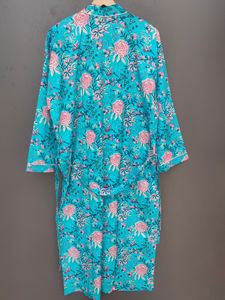 Robe kimono à imprimé floral turquoise |   Cravate à manches longues |   Couverture de plage d'été - Product Image 5