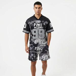 Ensemble de survêtement streetwear pour homme, noir et gris imprimé, col en V, manches courtes, respirant, short décontracté d'été avec cordon de serrage - Product Image 1