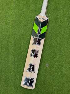 Bate de Críquet Ihsan Sports All Pro Edition, Duradero y Ligero, de Madera de Sauce Inglés, para Mano Derecha/Izquierda, con Funda y Agarre Adicional - Product Image 5