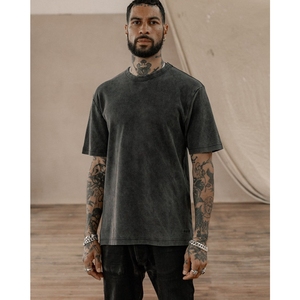 T-shirt délavé à l'acide en gros, personnalisable avec logo, coupe oversize, en coton, style streetwear vintage - Product Image 2