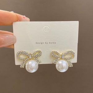 Boucles d'oreilles vintage mignonnes plaquées or avec nœud en diamant, bijoux unisexes pour tous les jours, cadeau - Product Image 3