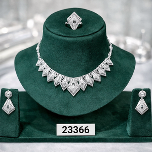 Parure de bijoux plaqué or 24 carats, style vintage, fabrication indienne, comprenant boucles d'oreilles, bracelets, peignes, broches, en alliage de zinc et zircon, pour usage quotidien - Product Image 1