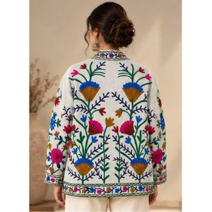 Chaqueta Blazer para Mujer Hecha a Mano y Cosida a Mano, Chaqueta Suzani Bordada, Colcha Kantha, Tela Floral de Algodón, Cuello Mandarín, Otoño Invierno - Product Image 2