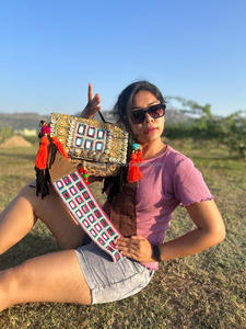 สินค้ามาใหม่ rajasthani แฮนด์เมดแท้ผู้หญิงชนเผ่าผ้าฝ้ายหลายสี Boho hippie หนังนิ่มพู่ห้อยกระเป๋า Banjara - Product Image 3