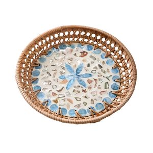 ถาดหวายสานฝังมุกเปลือกหอย ถาดเสิร์ฟทรงกลมโมเสกทำมือ จานตกแต่งสไตล์โบโฮแบบเรียบง่ายสำหรับตกแต่งบ้าน - Product Image 5