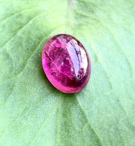 Tourmaline Rubellite Naturelle Rose Rouge Taillée Ovale, Pierre Précieuse Libre Certifiée IGI, Idéale pour la Fabrication de Bijoux Fins - Product Image 1