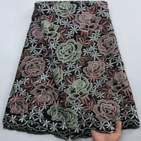 Tissu en dentelle suisse africaine brodé et perlé pour fabricants de vêtements et acheteurs de textiles au Royaume-Uni