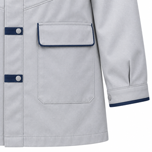 Blouse Médicale Gris Pâle Marine à Boutons-Pression, Uniforme de Laboratoire Personnalisé, Vente en Gros, Tenue de Travail Unisexe pour Professionnels de Santé, Idéale pour Cliniques et Équipes - Product Image 5