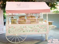 Chariot à bonbons moderne et luxueux pour fêtes d'anniversaire et mariages - Bois de teck durable, taille personnalisée, stand alimentaire, décoration de mariage