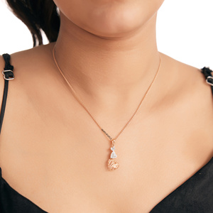 Romántico Colgante de Diamante Cultivado en Laboratorio con Triple Corazón, Regalo de Boda para Mujer, Oro de 10K, 14K, 18K, Plata 925, 935, Chapado en Rodio, Joyería de Lujo - Product Image 2
