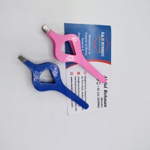 Pince à sourcils durable en acier inoxydable de haute qualité - Product Image 1