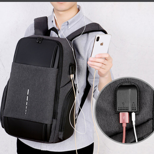Bolsas de Gimnasio Impermeables de Alta Calidad de 50-70L, Colores Personalizados, Precio de Fábrica, Venta Caliente, Bolsa Deportiva con Impresión Personalizada para Venta en Línea - Product Image 6