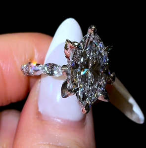 Anillos de Compromiso con Diamantes de Laboratorio Personalizados, CVD HTHP Vvs, Diamante Cultivado en Laboratorio, Oro de 18K, Anillo Solitario Marquise para Hombre y Mujer - Product Image 3