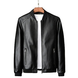 Chaqueta de piel sintética negra ajustada para hombre, prendas de vestir 5XL con logotipo frontal, abrigos de cuero PU para motocicleta para hombre - Product Image 1