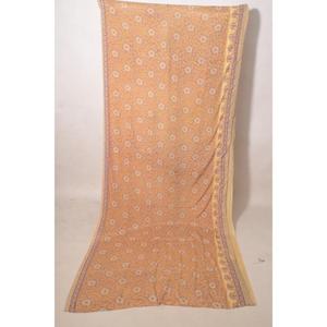 5 Yards de Tissu en Soie Artisanale Recyclée, Matériel de Sari Indien Vintage pour la Confection de Robes et les Projets d'Artisanat Domestique - Product Image 2