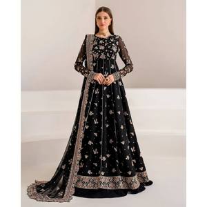 Vestido de Gala Hecho a Mano con Dupatta y Trabajo de Lentejuelas, Talla XL, Estampado Floral, para Fiestas y Ocasiones Especiales - Product Image 6