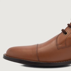 Bottes Derby élégantes en cuir marron pour hommes 2026 – Chaussures décontractées tendance et confortables – Options de personnalisation OEM en cuir véritable – Vente en gros - Product Image 4