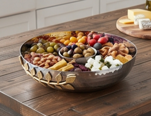 Bol de service en laiton martelé et acier inoxydable de qualité supérieure, idéal pour salades, fruits, noix, élégant centre de table en métal - Product Image 5