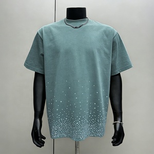 เสื้อยืดลำลองผู้ชายสไตล์สตรีท พิมพ์ลายดิจิทัล คอโอเวอร์ไซส์ ระบายอากาศได้ดี ผ้าฝ้าย 100% - Product Image 2