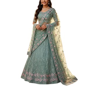 Robe de soirée élégante en organza brodée de fleurs, coupe trapèze, avec superposition transparente, longueur ras du sol, col rond et manches courtes - Product Image 1