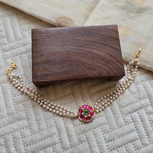 Natural Freshwater Pearl Choker Necklace in 18K Gold and Platinum - Product Image 3