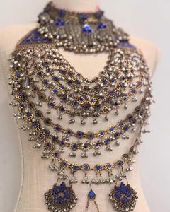 Collar afgano azul real con cadenas densas, campanas, piedras turquesa y colgante central tradicional Kuchi - Product Image 1