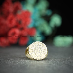 Anillo de Compromiso con Diamante Moissanite de Corte Brillante Redondo, Chapado en Oro Amarillo, Joyería de Lujo de Phoenix Enterprise - Product Image 3