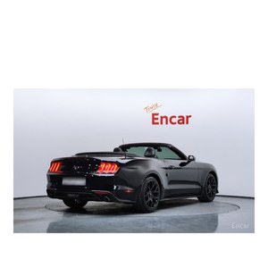 Ford Mustang Cabriolet 2020, 86 537 km, Volant à Gauche, Excellent État - Product Image 2