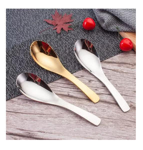 ช้อนซุปสแตนเลสงานฝีมือแฟชั่น พร้อมช้อนข้าวขัดเงาสีทองและสีเงิน 6 ชิ้น สำหรับใช้บนโต๊ะอาหารราชวงศ์ - Product Image 1