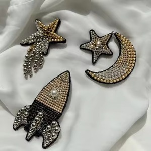 Stylish Seed Beads Embroidery Brooch Floral Design <b>Art</b> Elegant Beaded Embroidery Brooch Vintage Fashion Style - Product Image 4