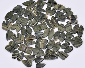 Lote de Cabujones de Serpentina Verde Mixta, Gemas Naturales, Par a Juego, Piedras Sueltas Pulimentadas para Fabricación de Joyas - Product Image 1