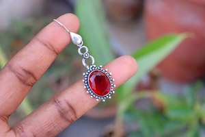 Boucles d'oreilles pendantes en grenat naturel facetté, style Art Déco, plaqué argent, certifiées IGI, pierres précieuses de caractère, pour soirée, cadeau - Product Image 4