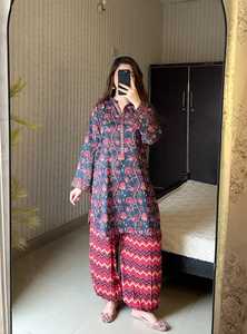 Ensemble de 2 pièces en tissu lawn imprimé, collection été pour femmes, vêtements indiens et pakistanais, tissu lawn doux et respirant, vêtements décontractés - Product Image 4