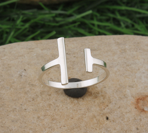 Minimalist 925 Sterling Silver Bezel Setting Wedding Band <b>Ring</b> <b>Dainty</b> Stackable High Polish Daily Wear Jewelry Wholesale - Product Image 1